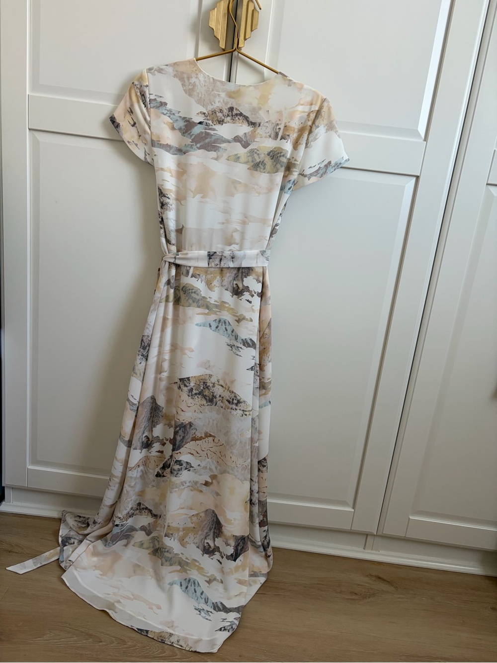 Dress - Picture 2 of 2